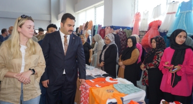 Viranşehir halk eğitim merkezi kursiyerlerinin yaptıkları ürünler sergilendi