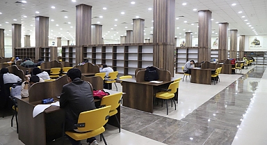 Öğrenciler sınavlara Karaköprü Belediyesi ile hazırlanıyor