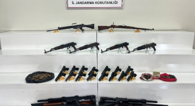 Şanlıurfa'da 6 uzun namlulu silah ve 15 tabanca ele geçirildi