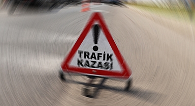Şanlıurfa'da motosiklet ağaca çarptı: Yaralılar var