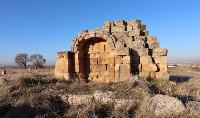 Şanlıurfa'da Roma dönemine ait mezar kalıntısı ortaya çıktı