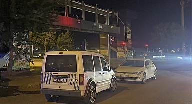 Şanlıurfa'da intihar ihbarına giden polis üst geçitten düştü