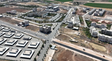 Viranşehir çevre yolu asfaltla buluşuyor