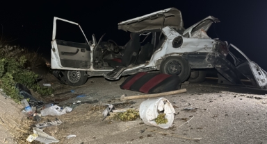 Adıyaman-Şanlıurfa kara yolunda otomobil devrildi: 4 yaralı