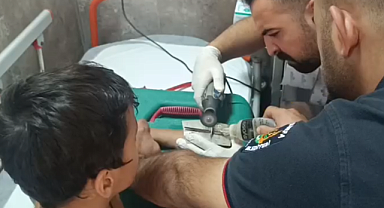 Eyyübiye'de oyun oynayan çocuğun parmağı rondelaya sıkıştı