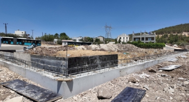 Güllübağ’da gençler için yeni semt sahası kazandırılıyor 