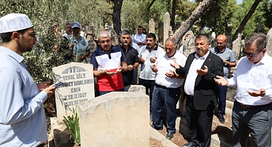Şanlıurfa'da gazeteciler ölen meslektaşlarını andı