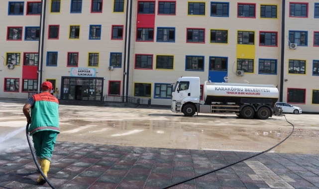 Karaköprü’de yeni eğitim yılı öncesi temizlik seferberliği
