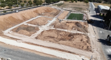 Karaköprü'de yeşil alan yatırımları sürüyor