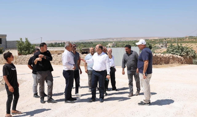 Karaköprü kırsalında yollar yenileniyor