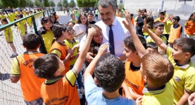 Okul forması zorunluluğu yeniden geliyor 