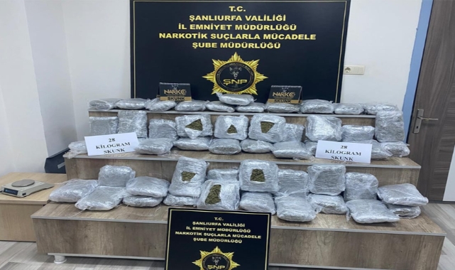 Şanlıurfa&#039;da  28 kilo skunk maddesi  ele geçirildi!