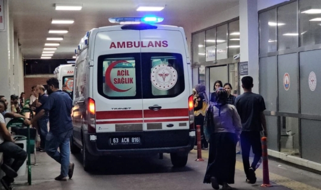 Şanlıurfa&#039;da iki otomobilin çarpışması sonucu 6 kişi yaralandı