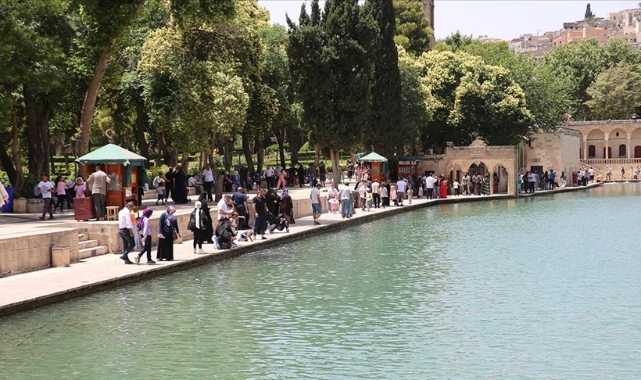 Şanlıurfa'da kavurucu sıcaklar etkisini sürdürüyor