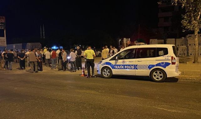 Şanlıurfa&#039;da otomobil ile motosiklet çarpıştı: 3 kişi yaralandı