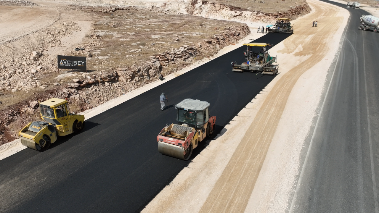 Mobilyacılar ve Gıda Sitelerinde asfalt çalışması sürüyor