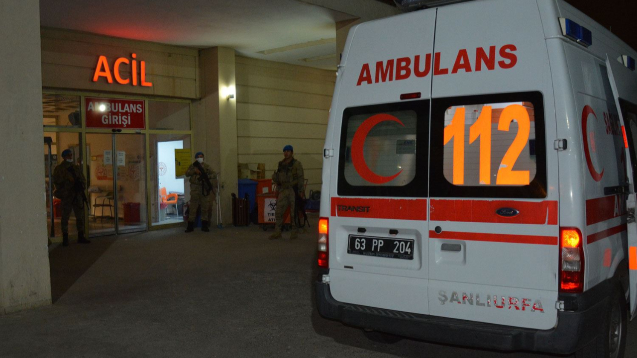 Şanlıurfa'da işçileri taşıyan minibüs devrildi: 19 yaralı