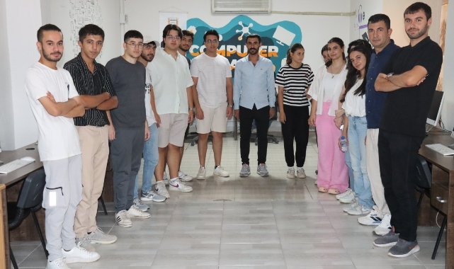 Büyükşehir kurslarında sıvana hazırlanan 34 öğrenci üniversiteli oldu