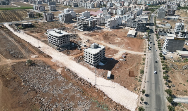 Büyükşehir, Viranşehir’e yeni cadde ve yollar kazandırıyor