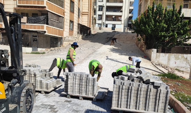 Eyyübiye’de yol çalışmaları sürüyor