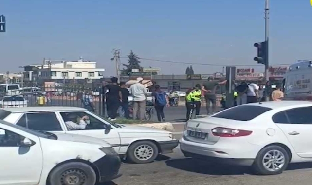 Şanlıurfa'da polis aracı kazaya karıştı: 1'i polis 3 yaralı