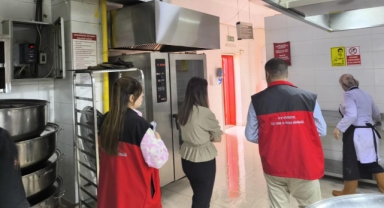 Şanlıurfa'da tarihi geçmiş ürün satan 2 işletmeye para cezası