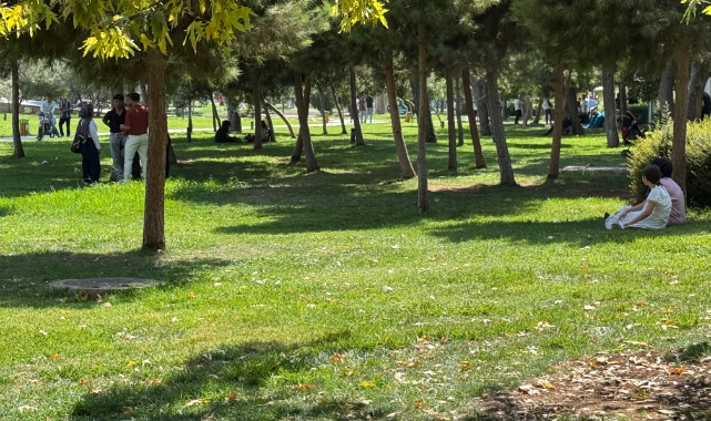 Şanlıurfa&#039;da termometreler 49 dereceyi gösterdi