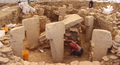 Şanlıurfa'daki Sayburç'ta 50'den fazla neolitik yapı gün yüzüne çıkarıldı