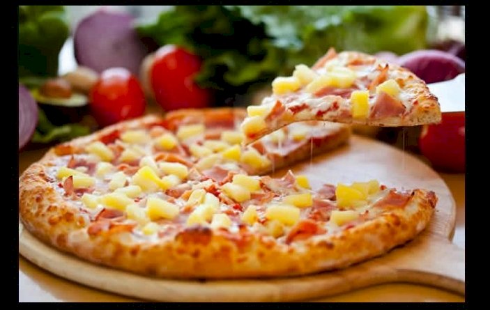 Pizzayı bile ithal eden ülkenin ekonomisi batmak üzere