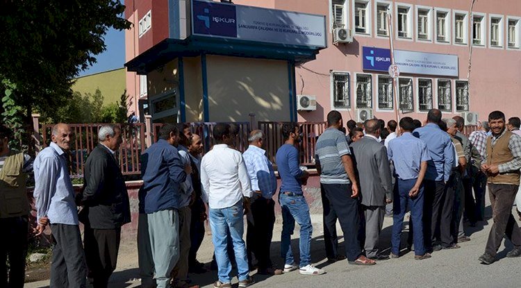 İşsizlik Geçen Yılın Aynı Dönemine Göre 1 milyon 376 Bin Kişi Arttı