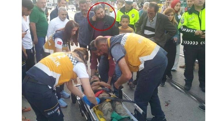 Vicdansızlığın Bu Kadarı; Mendil Satması İçin Yaralı Oğlunu Hastaneden Kaçırdı