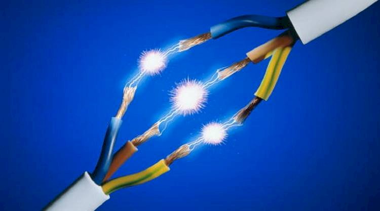 Harran'da Elektrik Akımı 5 Çocuğu Öksüz Bıraktı