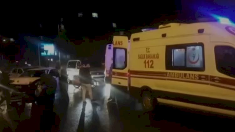 Urfa'da Otomobil ile Pikap Çarpıştı 4 Kişi Yaralandı