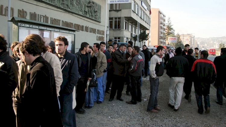 İşsizlik Rakamları Rekor Tazeledi İşsizlere 1 Milyon Kişi Daha Eklendi