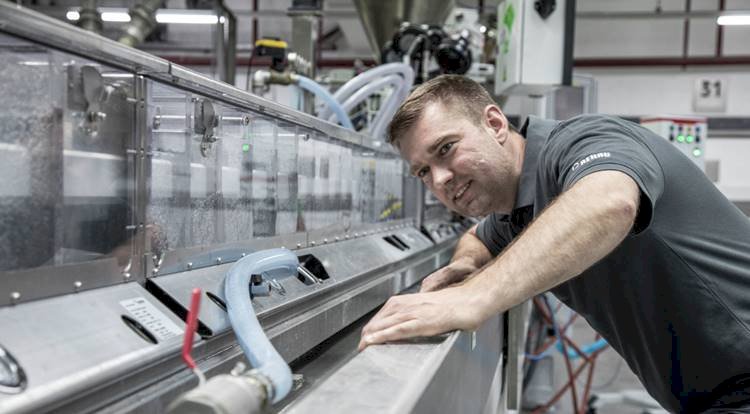 REHAU Wittmund fabrikasında yarım yüzyıl yıldönümünü kutladı