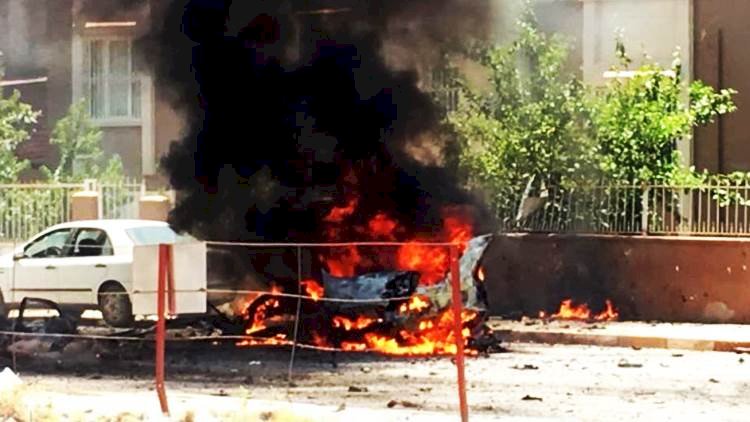 Hatay'ın Reyhanlı İlçesinde Bir Araçta Meydana Gelen Patlamada 2 Ölü 2 Yaralı Var