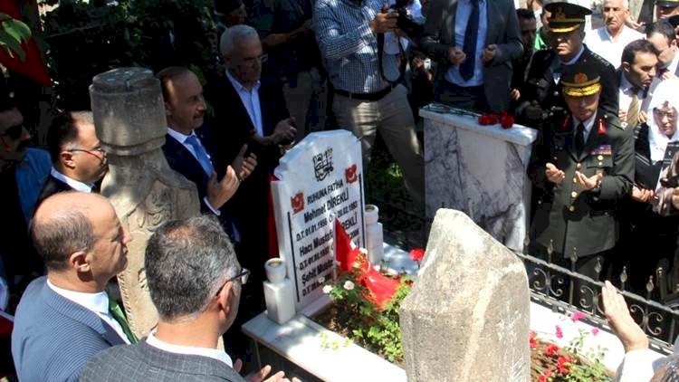 Darbe Teşebbüsünün 3. Yılında Şehitler Mezarı Başında Anıldı
