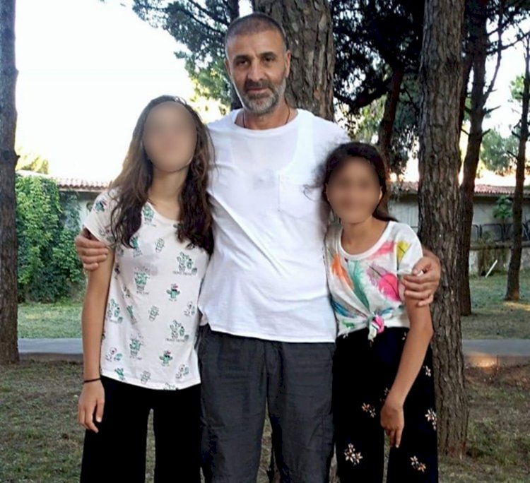 Cinnet Geçiren Baba , Eşini ve Oğlunu Öldürdü !