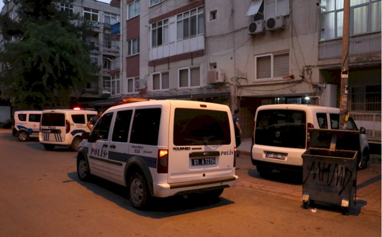 Annesini Silah İle Göğsünden Vurdu