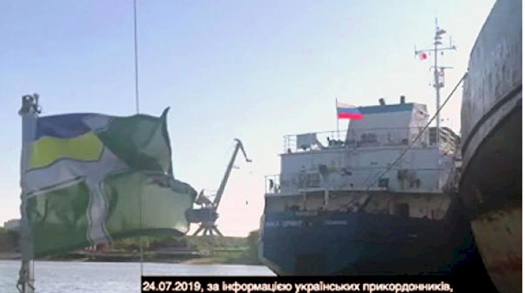 Ortalık Karıştı / Ukrayna , Rus Tankerine El Koydu