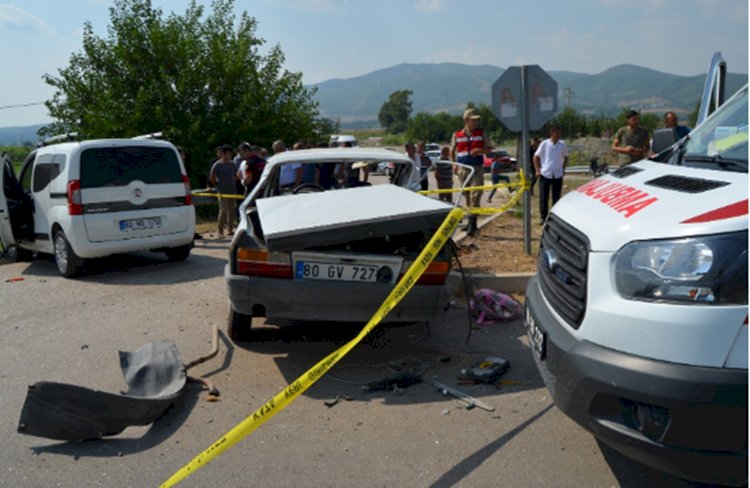 Nerden Bilebilirlerdi Bindikleri Araba , Tabutları Olacaktı. / 7 Aylık Bebek Ve Annesi Öldü