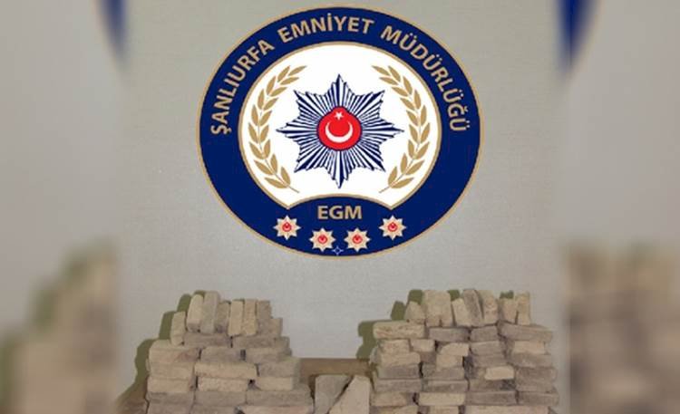 Şanlıurfa'da Uyuşturucu Operasyonu / 2 Araçta 35 Kilo Eroin Yakalandı