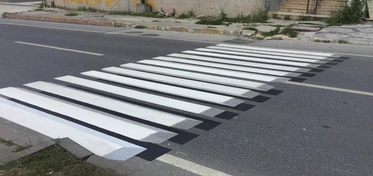 Trafikte 3 Boyutlu Yaya Geçidi , Daha Önce Böyle Bir Şey Görmediniz !