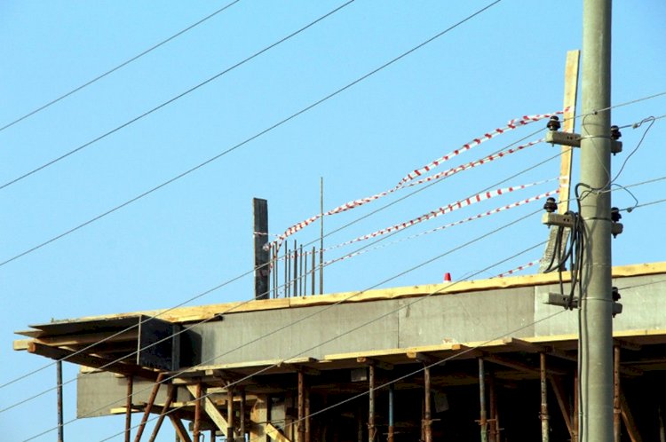 Viranşehir'de 32 Yaşındaki İnşaat İşçisi, Elektirik Akımına Kapılarak Öldü