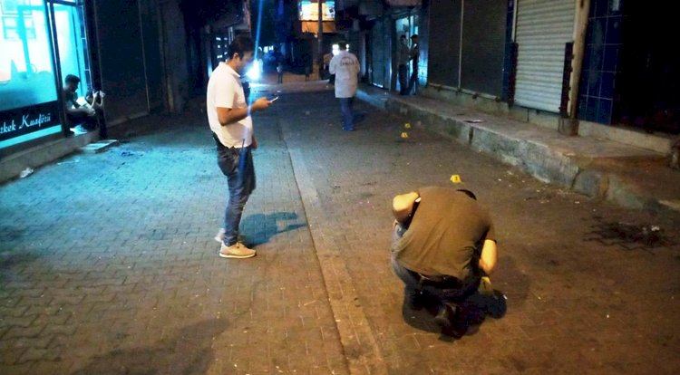 Hırsız Önce Dayak Yedi Sonra Arkadaşlarını Toplayıp Dükkan Sahibini ve 2 Oğlunu Vurdu