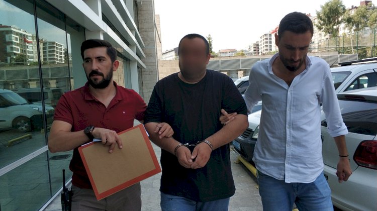 Babasının 300 Lirasını Bıçak Zoruyla Gasp Etti !
