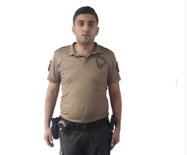 Bekçilik Sınavını Kazanamayan Şahıs, Bekçi Kıyafeti ve Silah Alıp Sokakta Gezdi