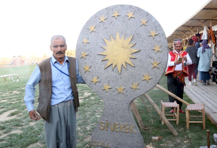 Siverek'ten Çıkan 3 Usta Hünerlerini Göstermek İçin Geleneksel El Sanatları Festivalinde