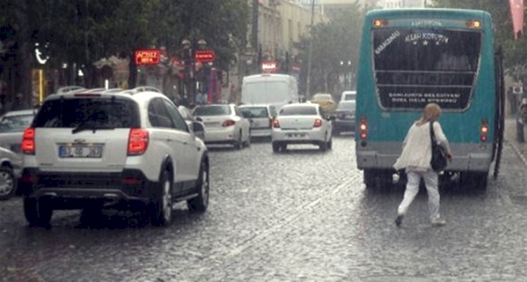 Şanlıurfa'da Sürpriz Yağmur Vatandaşları Şaşırttı !