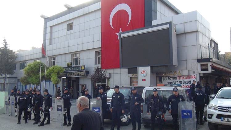 HDP'li Suruç Belediye Başkanı Gözaltına Alındı Yerine Kayyum Atandı